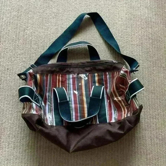 Carry On Travel Duffle Bag with shoulder strap, large bag gym bag. - Picture 16 of 16